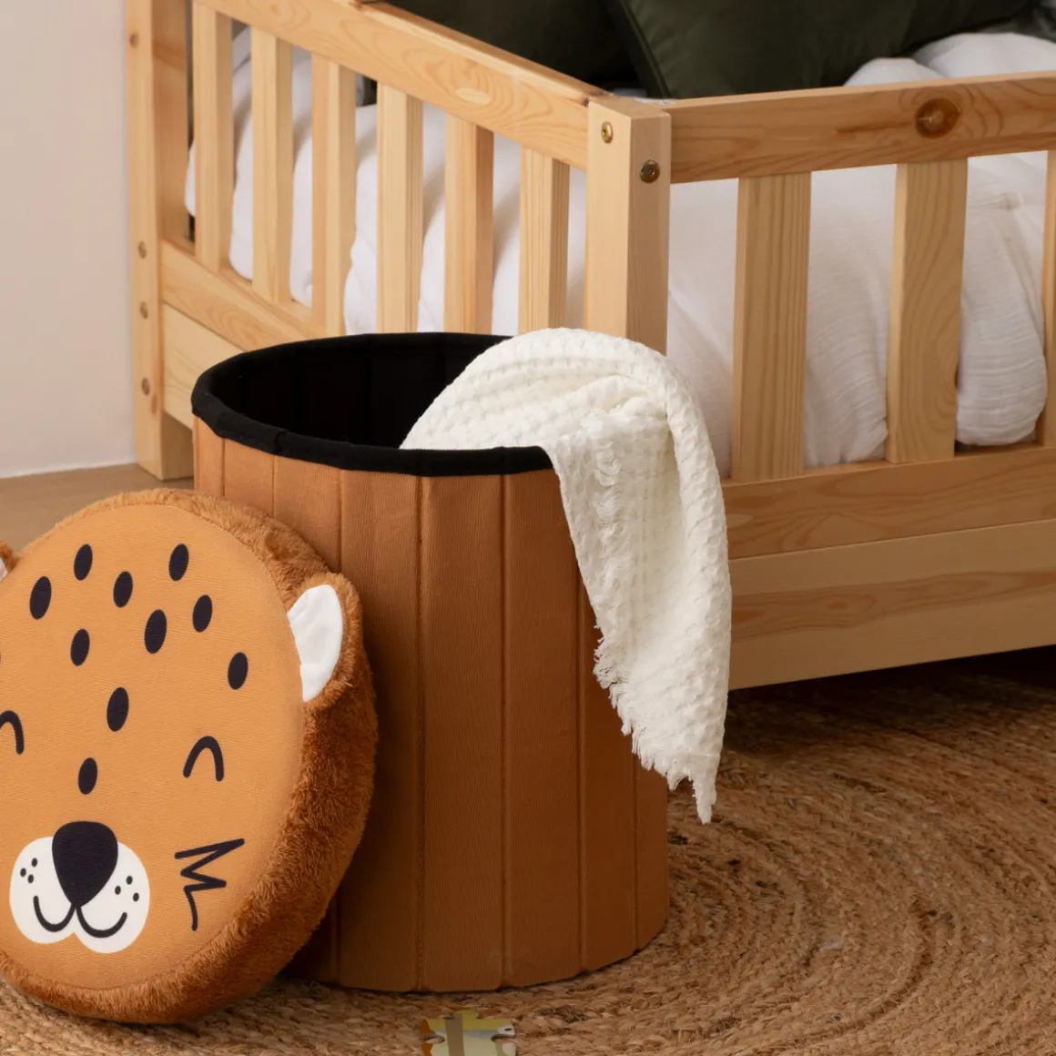 Pouf-coffre enfant Léopard "Anoki"