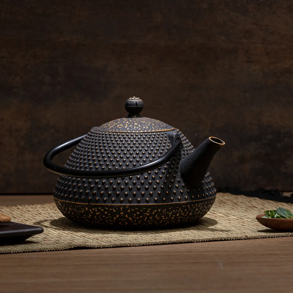 Théière en fonte "Terre d'Oasis"